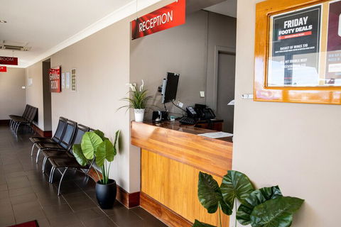 Hotel Settlers - Getaway Accommodation 5
