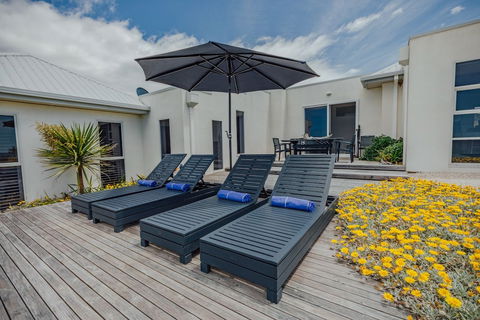 Saltwater Sunrise - Getaway Accommodation 4