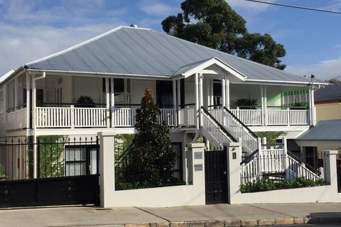 Heal House - Getaway Accommodation 1
