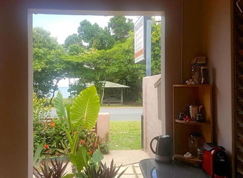 Pandanus Holiday Apartments - Getaway Accommodation 3