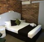 Miles Outback Motel - Getaway Accommodation