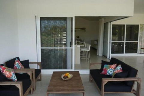 4 Cascade House Luxury Holiday Home - Getaway Accommodation 4