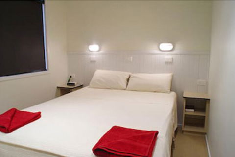 Del Rio Riverside Resort - Getaway Accommodation 7