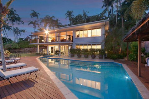 15 Wharf Street - Getaway Accommodation 0