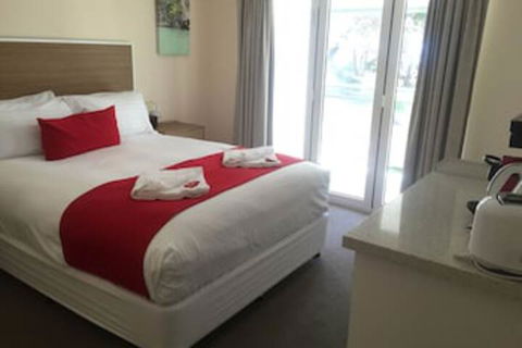 Huskisson Beach B&B - Getaway Accommodation 0