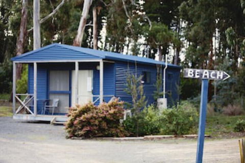 Seven Mile Beach Cabin And Caravan Park - Getaway Accommodation 0