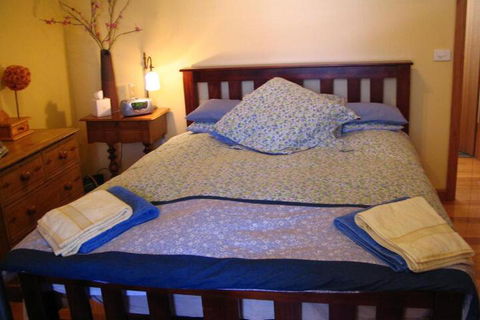 Roseneath Villa B & B - Getaway Accommodation 4
