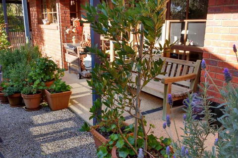 Roseneath Villa B & B - Getaway Accommodation 2