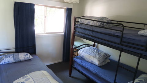 The Black Sparrow - Getaway Accommodation 1