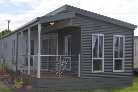 Holiday Lifestyle Henty Bay Portland - Getaway Accommodation 4