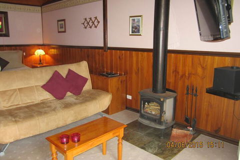 Willowlake Cottages - Getaway Accommodation 2