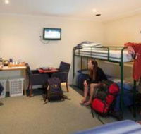 Adventure Backpackers Port Lincoln - Getaway Accommodation