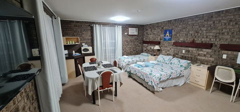 Sussex Inlet Motel - Getaway Accommodation 1