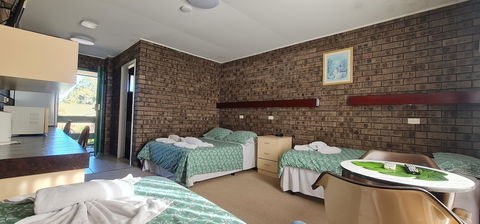 Sussex Inlet Motel - Getaway Accommodation 0
