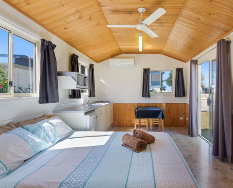 Harbour Lights Tourist Park - Getaway Accommodation 6