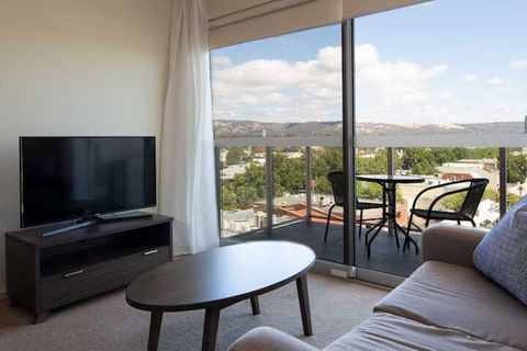Hume Serviced Apartments - Getaway Accommodation 5