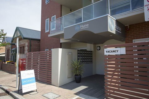 Hume Serviced Apartments - Getaway Accommodation 1