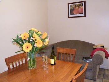 Hamilton Caravan Park - Getaway Accommodation 5