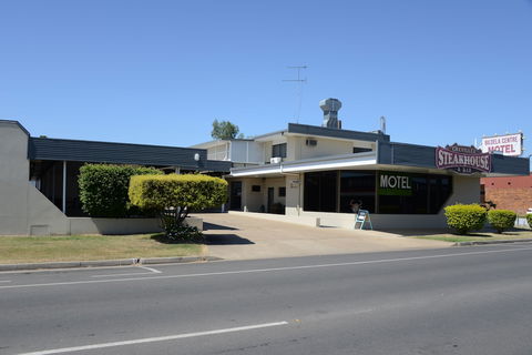 Biloela Centre Motel - Getaway Accommodation 1