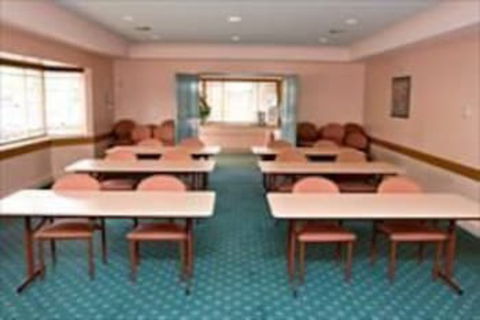 Young Federation Motor Inn - Getaway Accommodation 6