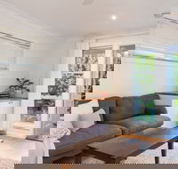 Surf Side Retreat - Getaway Accommodation