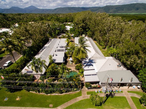 Coral Beach Lodge - Getaway Accommodation 0