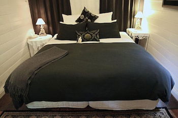 Candlelight Cottages - Getaway Accommodation 2