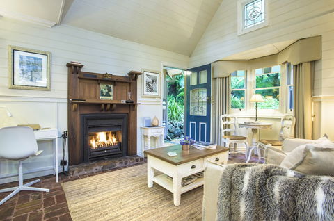 Candlelight Cottages - Getaway Accommodation 0