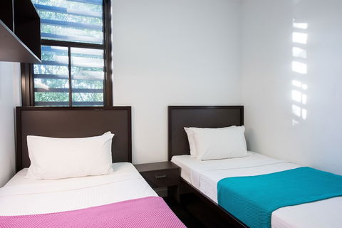 Racecourse Space Pop Up - Getaway Accommodation 3