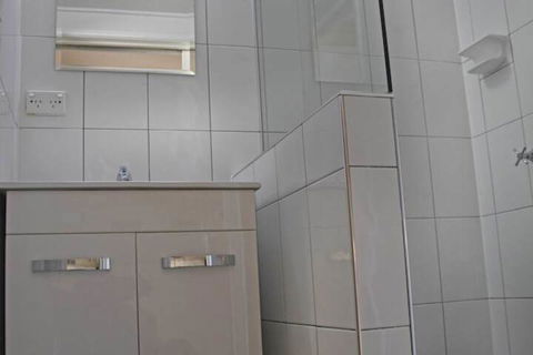 Shelly Beach Motel - Getaway Accommodation 7