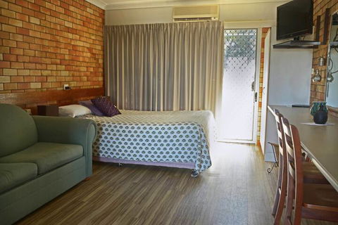 Shelly Beach Motel - Getaway Accommodation 3