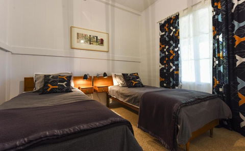 The Grey House - Getaway Accommodation 6