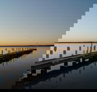Waterfront Retreat at Wattle Point - Getaway Accommodation