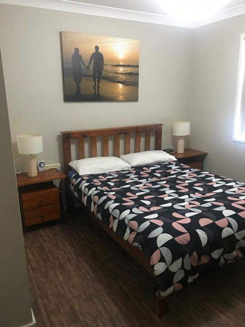 Grey Pebbles - Getaway Accommodation 1