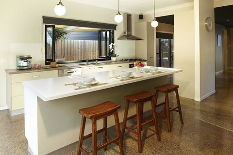 Stylish Living - Rejuvenate Stays - Getaway Accommodation 2