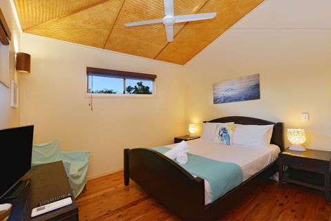Seascape Holidays - 8 Surya - Getaway Accommodation 3