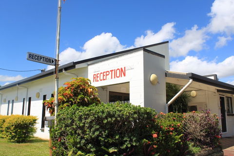 Cardwell At The Beach - Getaway Accommodation 2