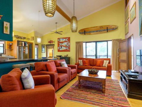 Five Bimba (Tractor House) - Getaway Accommodation 5