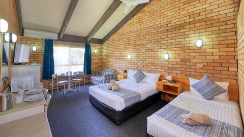 All Travellers Motor Inn - Getaway Accommodation 6