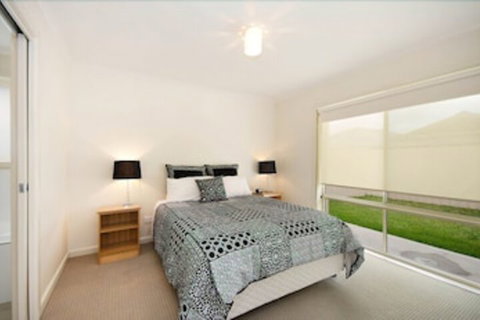 Fringe Apartments - Getaway Accommodation 2