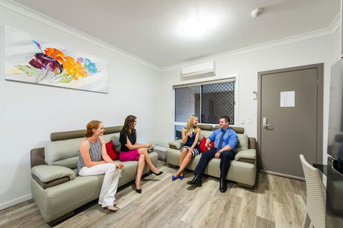Athena Motel Apartments - Getaway Accommodation 7