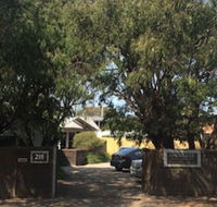 Springtide Studio Apartments - Getaway Accommodation
