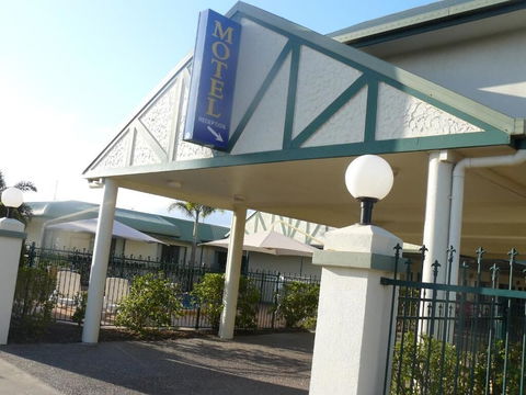 Carriers Arms Hotel - Getaway Accommodation 2