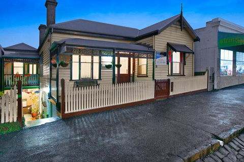 Benambra Bed & Breakfast - Getaway Accommodation 4