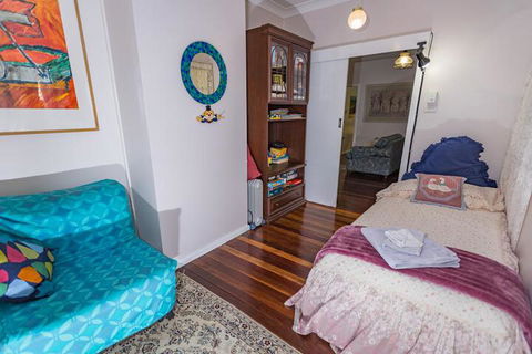 Boonah Hilltop Cottage - Getaway Accommodation 6