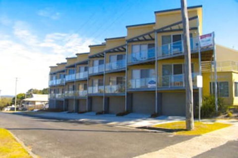 Seaspray Apartments - Getaway Accommodation 0