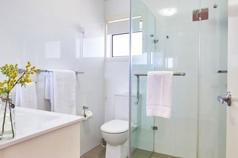 Harbourview Serviced Apartments - Getaway Accommodation 7