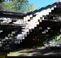 Earthly Pleasures Cafe - Getaway Accommodation