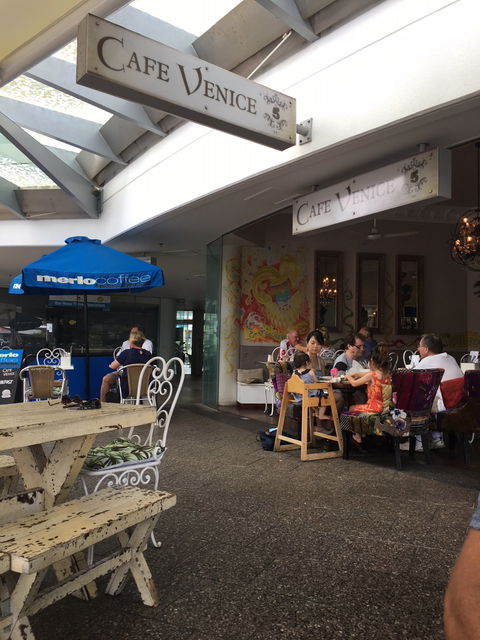 Cafe Venice - Getaway Accommodation 6