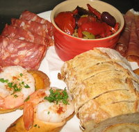 Merry Street Restaurant  Bar - Getaway Accommodation